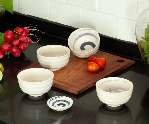 8 Pieces Japanese Fuji Blue Style. 4 Ceramic Miso & Rice Bowls Set Plus 4 Small Soy Sauce bowl Plates Included. 8 oz. Japan, Korean & Chinese. Portion Control Ramen Soup Capable (White Fuji Blue)